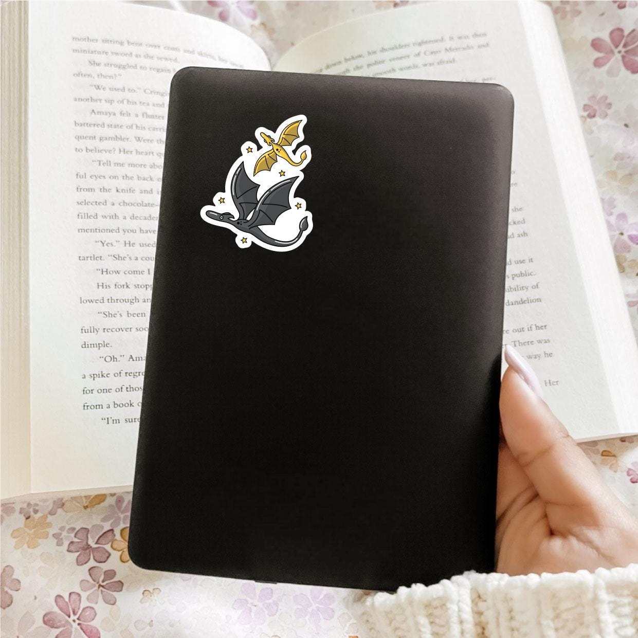 Fourth Wing Tairn and Andarna Sticker, Fourth Wing, Bookish Sticker, Kindle Decal, Gifts for Book Lovers, Waterproof, Rebecca Yarros