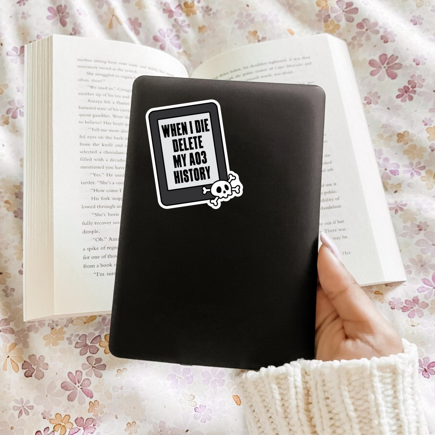 When I Die Delete My AO3 History, Bookish Kindle Laptop Decal, Gifts for Book Lovers, Waterproof